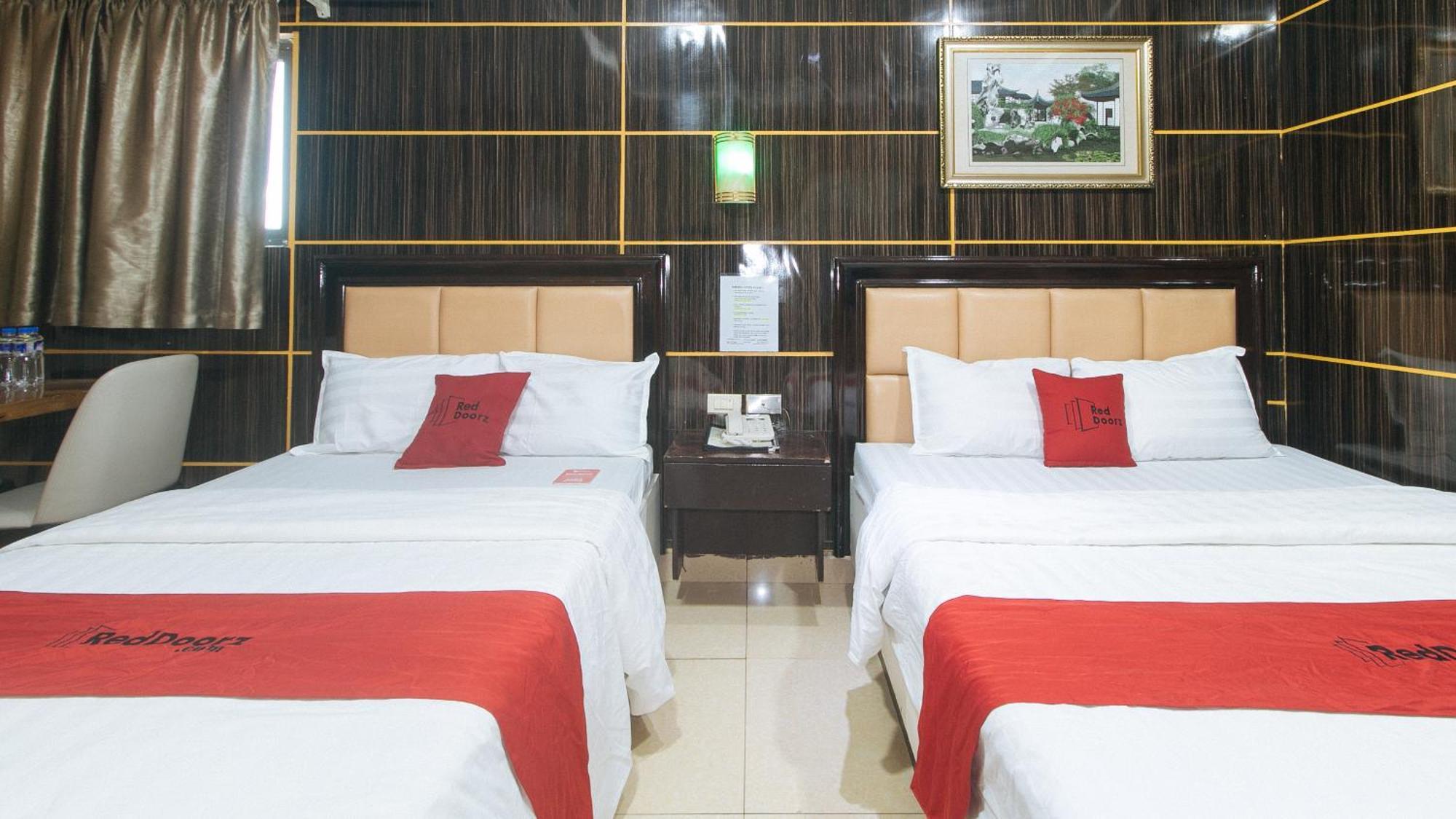 Reddoorz At Winter Hotel Araneta Cidade Quezon Exterior foto
