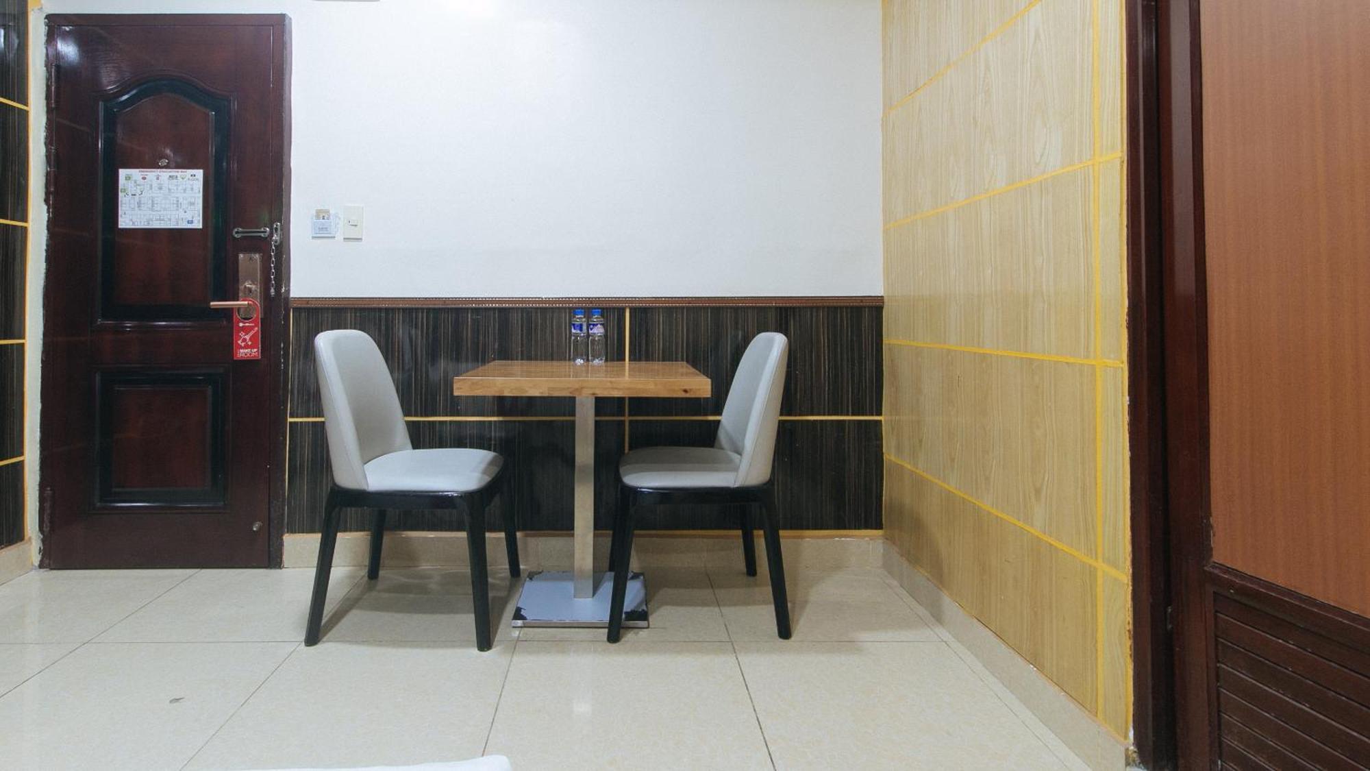 Reddoorz At Winter Hotel Araneta Cidade Quezon Exterior foto