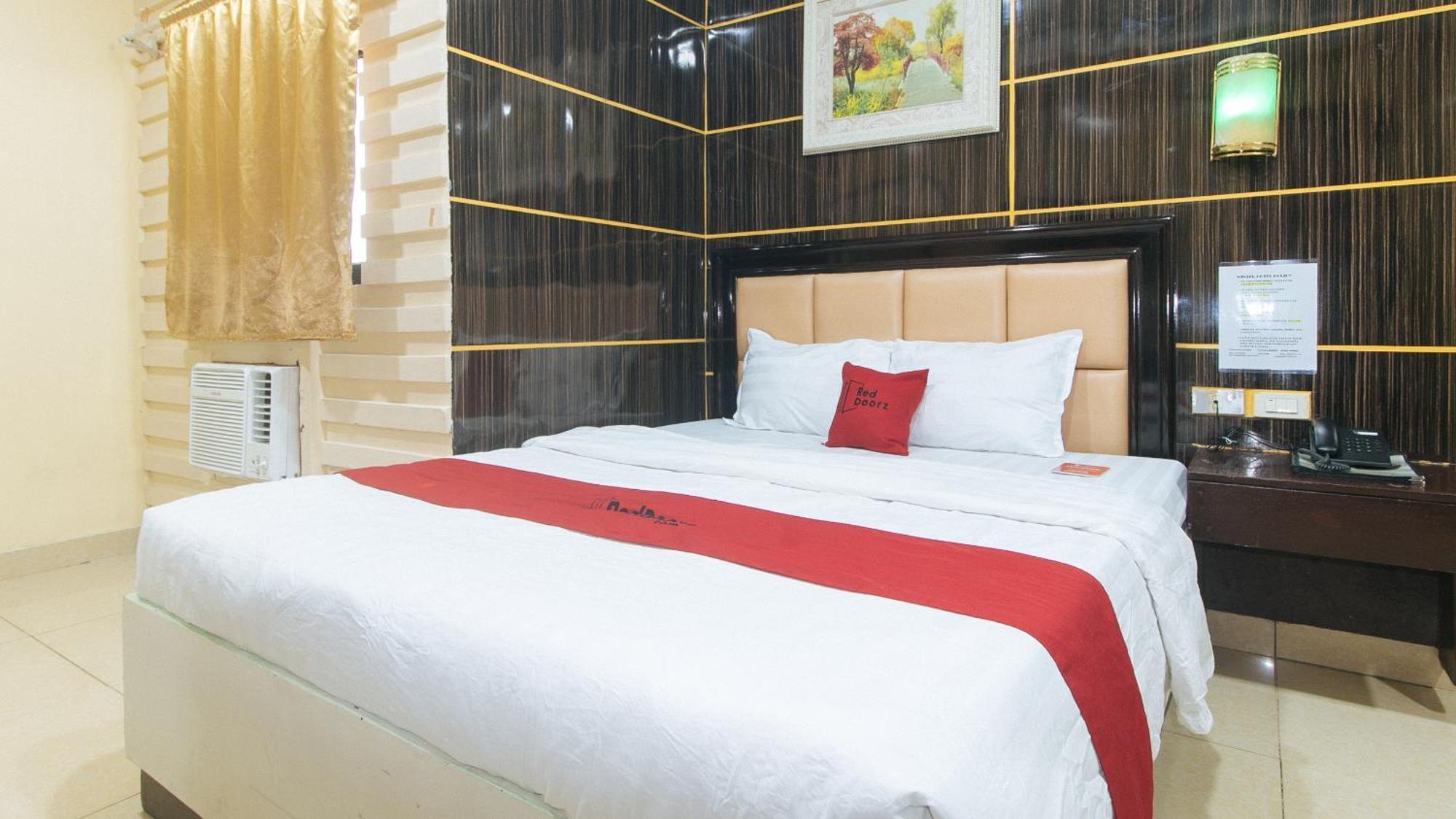 Reddoorz At Winter Hotel Araneta Cidade Quezon Exterior foto